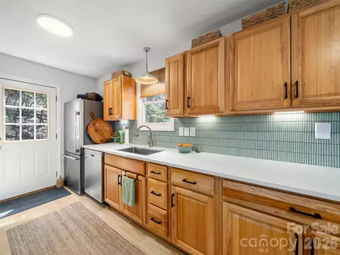 Kitchen - 31 Elseetos Dr, Brevard, NC 28712 photo 1 of 4