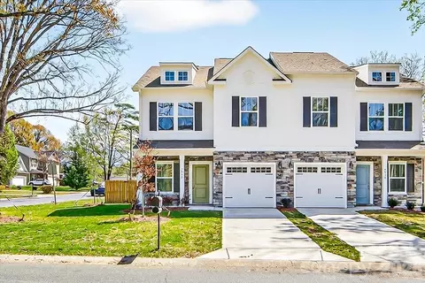 2032 Mandarin Blvd, Charlotte, NC 28205