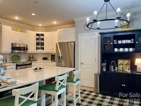 Kitchen - 4945 Brookridge Ne Dr NE, Hickory, NC 28601 photo 2 of 7