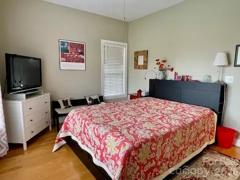 Bedroom - 4945 Brookridge Ne Dr NE, Hickory, NC 28601 photo 6 of 8