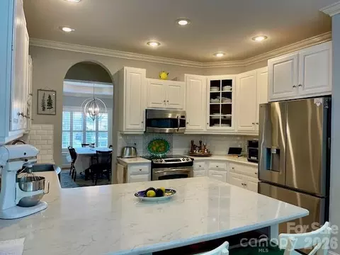 Kitchen - 4945 Brookridge Ne Dr NE, Hickory, NC 28601 photo 3 of 7