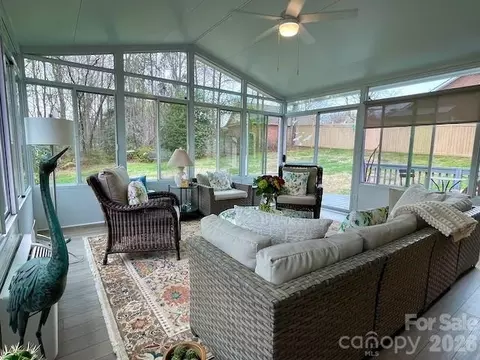 Exterior - 4945 Brookridge Ne Dr NE, Hickory, NC 28601 photo 1 of 8