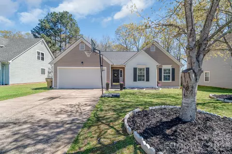 3310 Brooktree Ln, Indian Trail, NC 28079