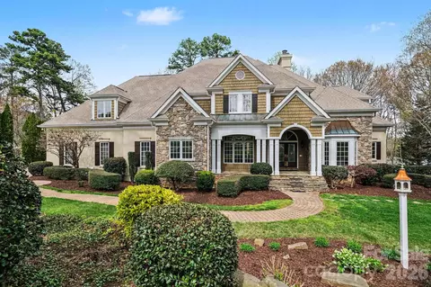 125 Easton Dr, Mooresville, NC 28117