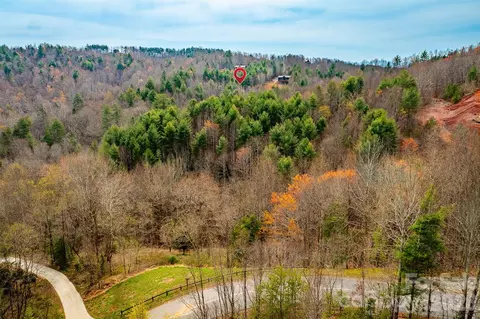 140 Johns Ridge 140 Pkwy #140, Lenoir, NC 28645