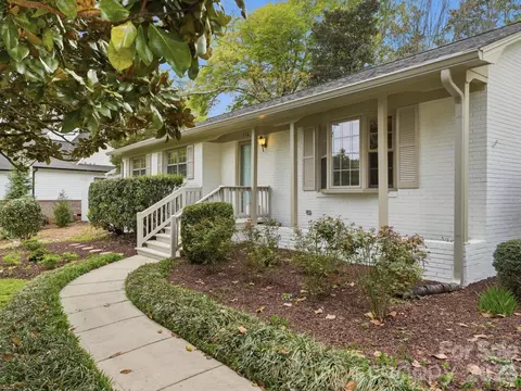 814 Twin Oaks Rd, Davidson, NC 28036