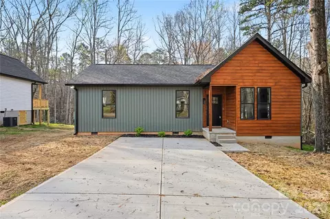 427 W Ballard St, Cherryville, NC 28021
