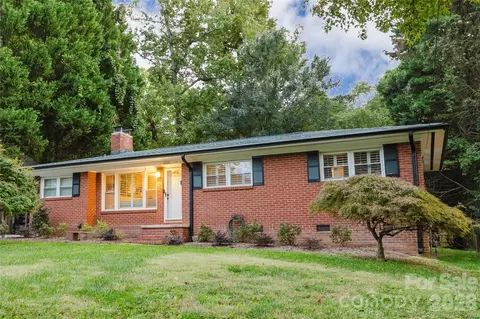 4920 Raymond Pl, Charlotte, NC 28205