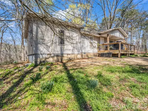 Exterior - 140 Fire Tower Rd, Mill Spring, NC 28756 photo 3 of 7