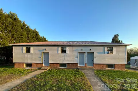 218 Lovelace Rd, Forest City, NC 28043