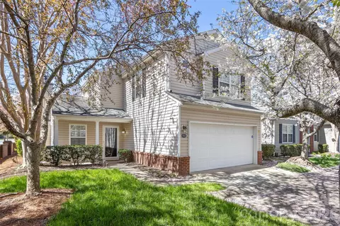 9314 Meadowmont View Dr, Charlotte, NC 28269