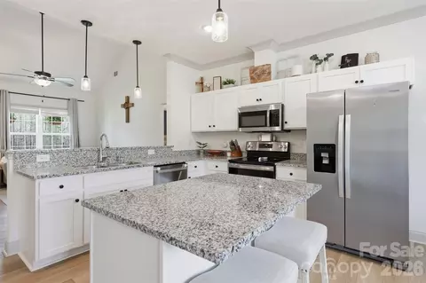 Kitchen - 2909 Good Rd, Clover, SC 29710 photo 3 of 3