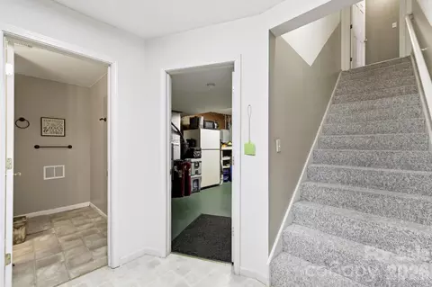Entry Way - 1489 Round Mountain Rd, Brevard, NC 28712 photo 4 of 4