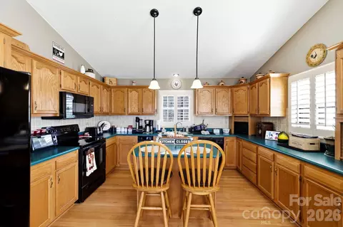 Kitchen - 1489 Round Mountain Rd, Brevard, NC 28712 photo 1 of 3
