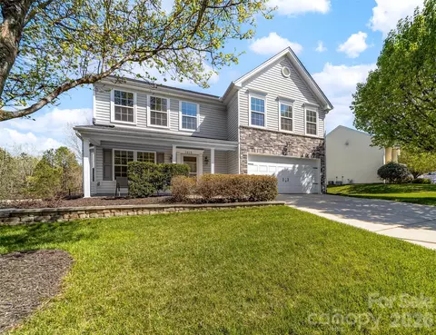 1015 Sparrow Valley 121 Way #121, Charlotte, NC 28214