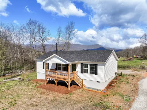 105 Stormy Way, Waynesville, NC 28785