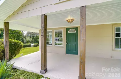 Exterior - 438 Loop Rd, Hendersonville, NC 28792 photo 6 of 9
