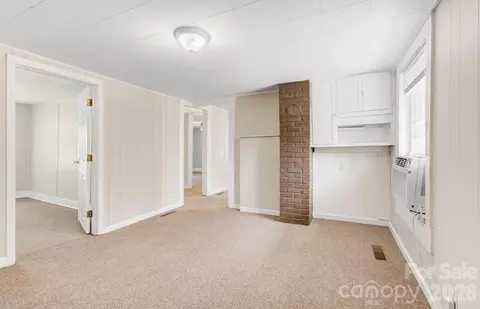 Living - 438 Loop Rd, Hendersonville, NC 28792 photo 3 of 9