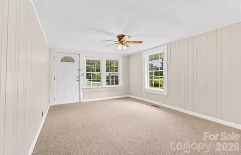Living - 438 Loop Rd, Hendersonville, NC 28792 photo 7 of 9