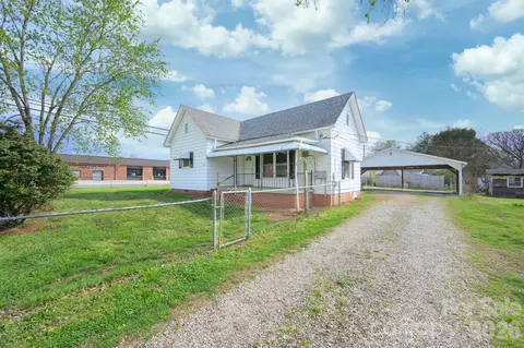 105 Watt St, Cooleemee, NC 27014 photo 3