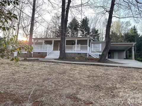 626 Lukes 18 Loop #18, Marion, NC 28752