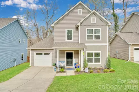 4301 Grove St, Charlotte, NC 28269