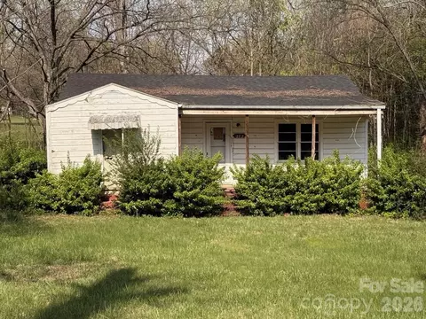 212 Mendota Ave, Lexington, NC 27292