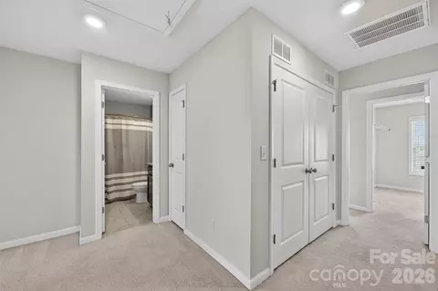Entry Way - 3932 Townes Blvd, Terrell, NC 28682 photo 2 of 3
