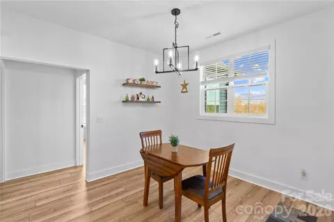 Dining - 160 Galliher Rd, Harmony, NC 28634 photo 2 of 2