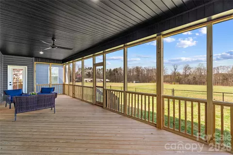 Exterior - 160 Galliher Rd, Harmony, NC 28634 photo 5 of 7
