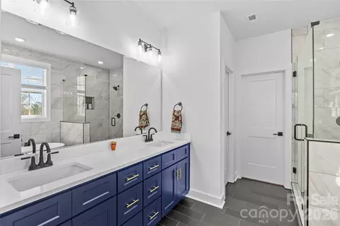 Bath - 160 Galliher Rd, Harmony, NC 28634 photo 1 of 5