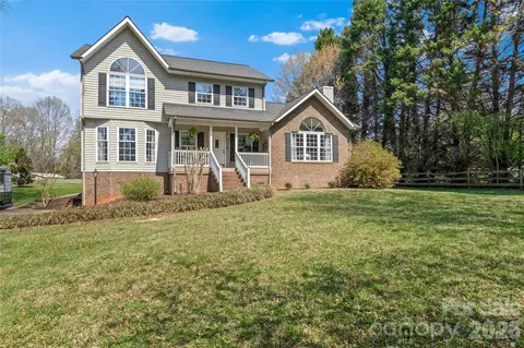 763 Country Club Ext, Wilkesboro, NC 28697