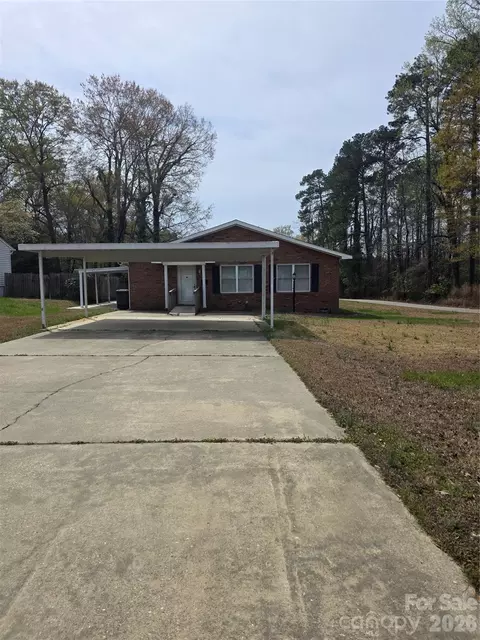 1400 Berry St, Wadesboro, NC 28170