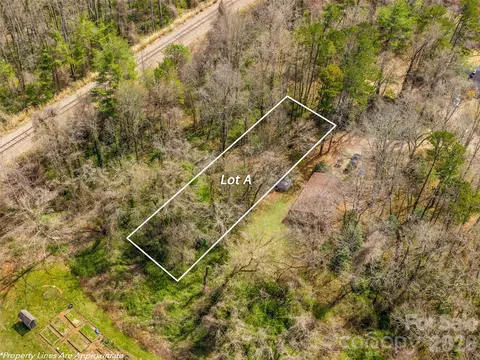 99999 Summit A Ave #A, Asheville, NC 28803