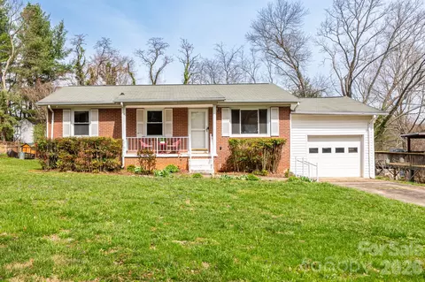 56 Skyview Ter, Asheville, NC 28806