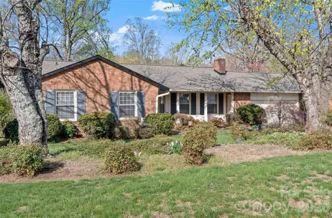 800 Weavil Rd, Kernersville, NC 27284