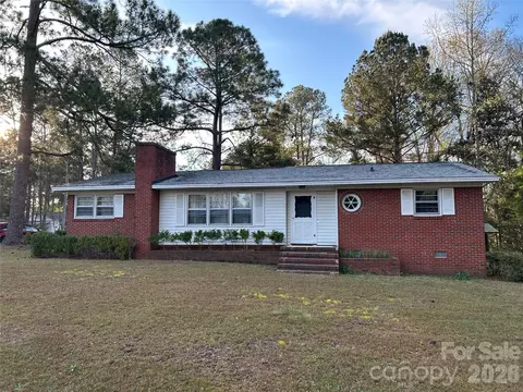 1201 Laurens St, Camden, SC 29020