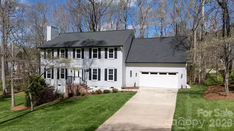 2736 Tiffany Dr, Rock Hill, SC 29732