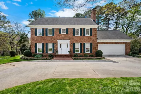 1961 5th Street Nw Ln NW, Hickory, NC 28601
