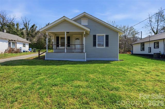 346 N Cleghorn St, Rutherfordton, NC 28139