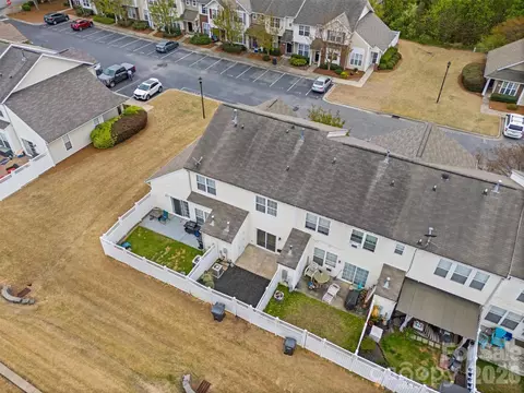View/Area - 1114 Sienna Sand Way, Fort Mill, SC 29708 photo 3 of 6