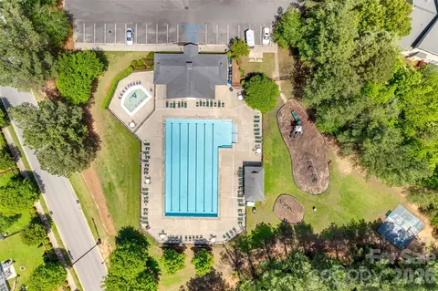 Exterior - 1114 Sienna Sand Way, Fort Mill, SC 29708 photo 6 of 7
