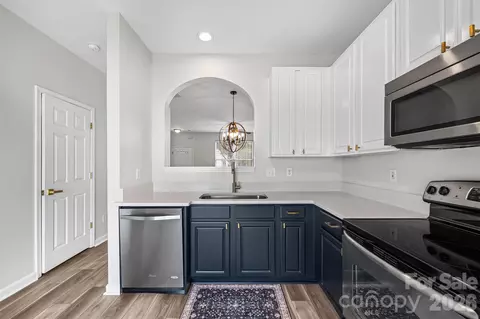 Kitchen - 1114 Sienna Sand Way, Fort Mill, SC 29708 photo 2 of 3