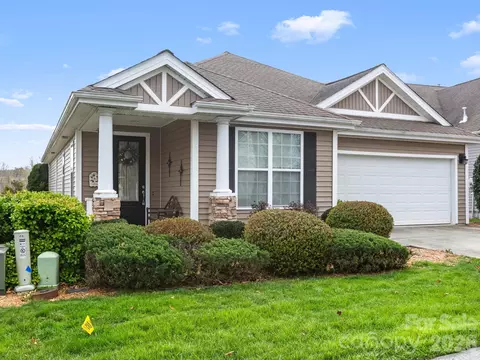 7 Eagle Creek S Trl S, Flat Rock, NC 28731