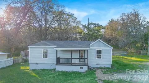 1022 Pine Ridge Rd, Chester, SC 29706