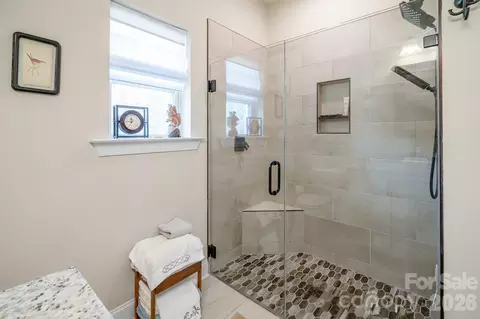 Bath - 2695 Addison Rd, Lancaster, SC 29720 photo 2 of 5