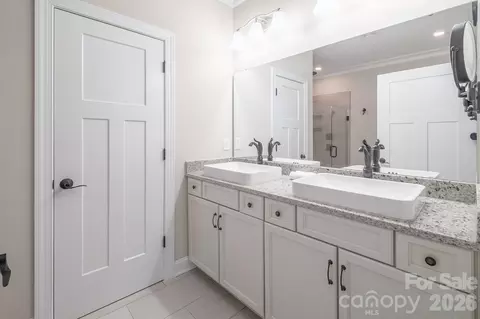 Bath - 2695 Addison Rd, Lancaster, SC 29720 photo 3 of 5