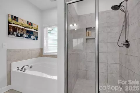 Bath - 3556 County Down Ave, Kannapolis, NC 28081 photo 1 of 2