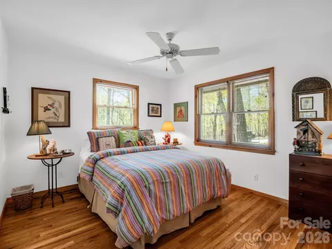 Bedroom - 780 Rixhaven Dr, Saluda, NC 28773 photo 4 of 6