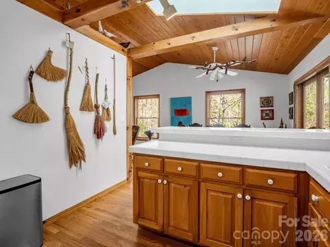 Kitchen - 780 Rixhaven Dr, Saluda, NC 28773 photo 3 of 3